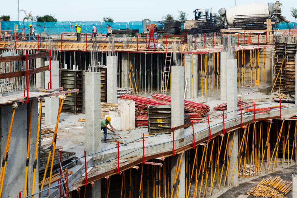 Cómo optimizar la construcción con placas alveolares: ventajas en forjados y cerramientos