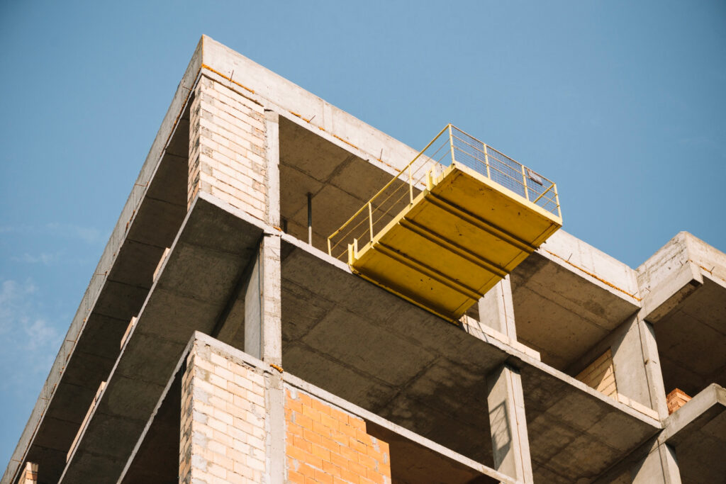 Bloques y bovedillas vibroprensadas: la solución eficiente para promociones inmobiliarias